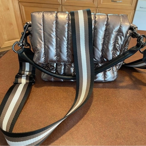 Think Rolyn Bag - Picture 2 of 8